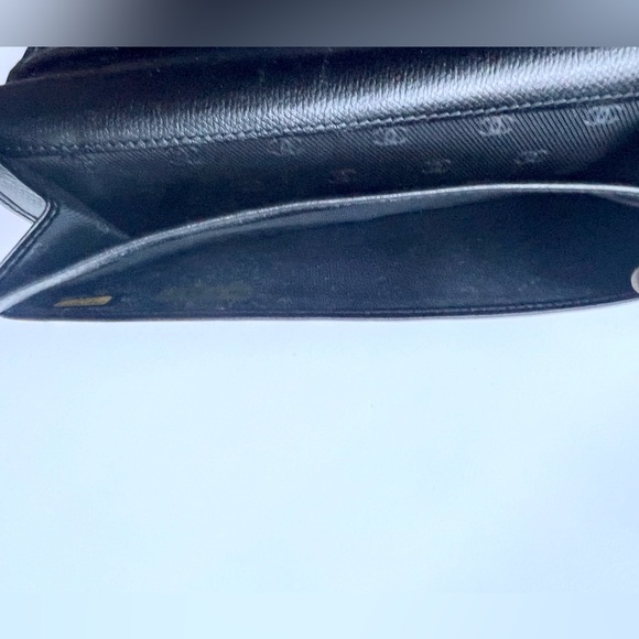 🔥CHANEL Leather Wallet - Picture 11 of 16